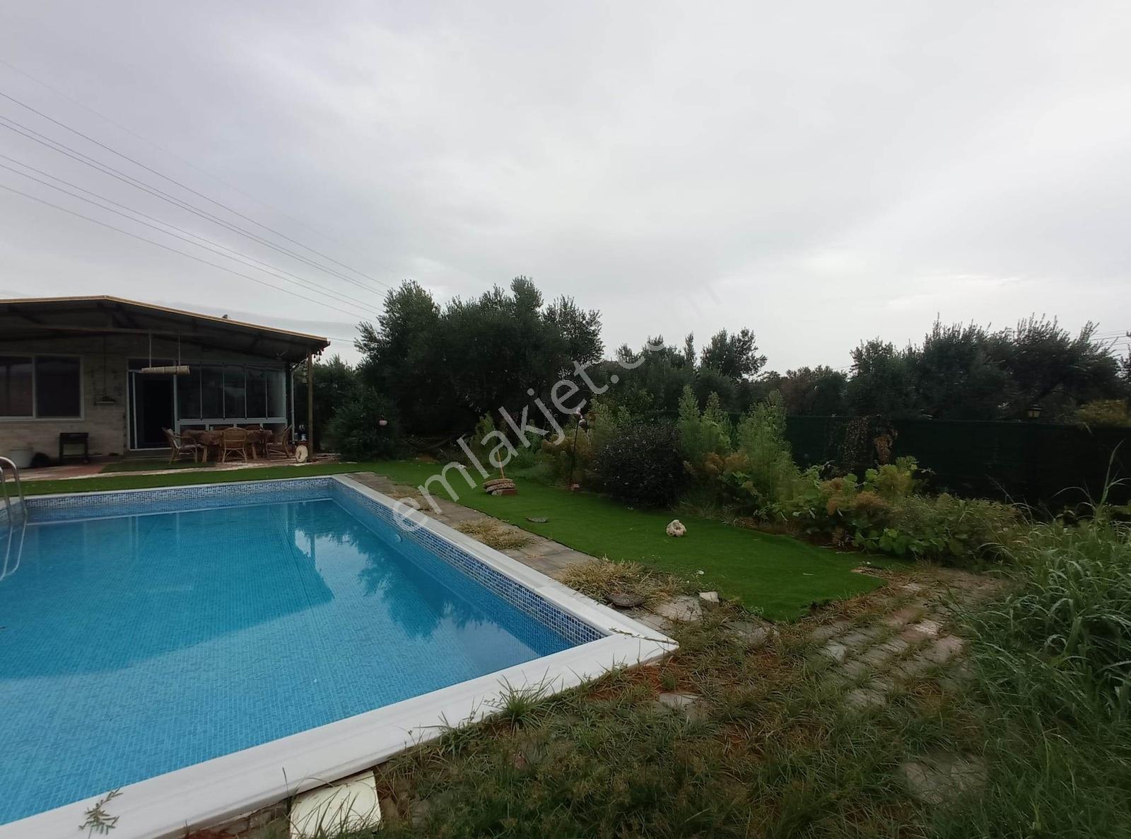 Dayıoğlu Mahallesinde Villa Konseptinde Yüzme Havuzlu 3+1 — fotoğraf 26