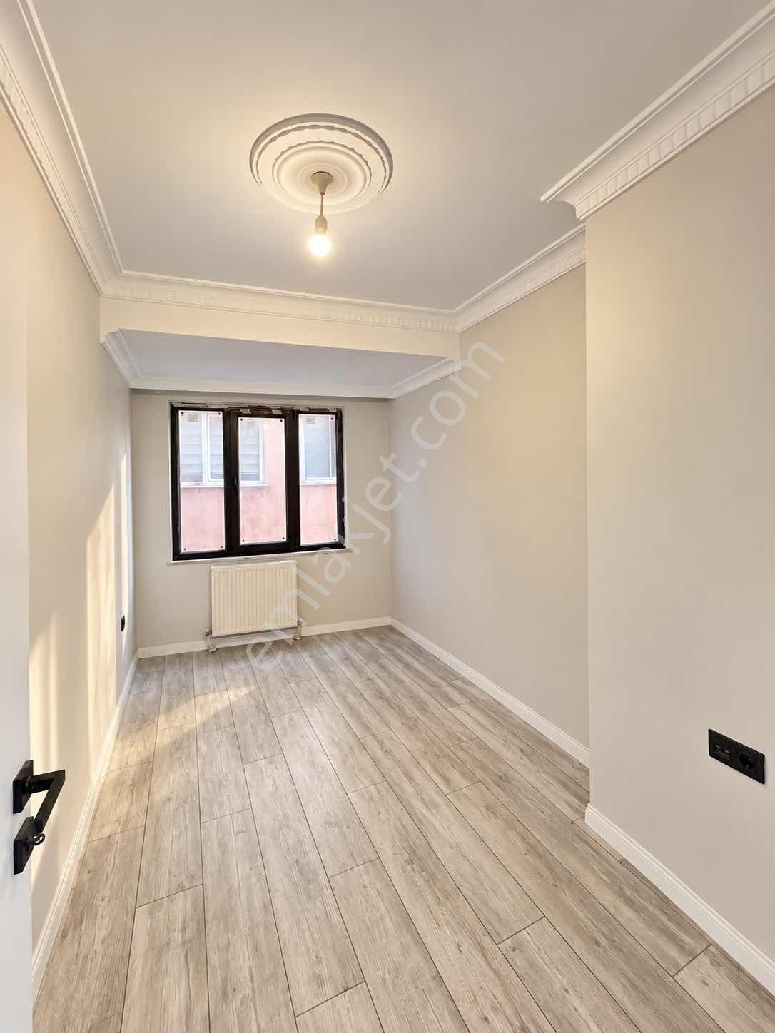 Yüzyıl Köprüsü Üzerinde Osmangazi Caddesinde Satılık 3+1 Daire — fotoğraf 11