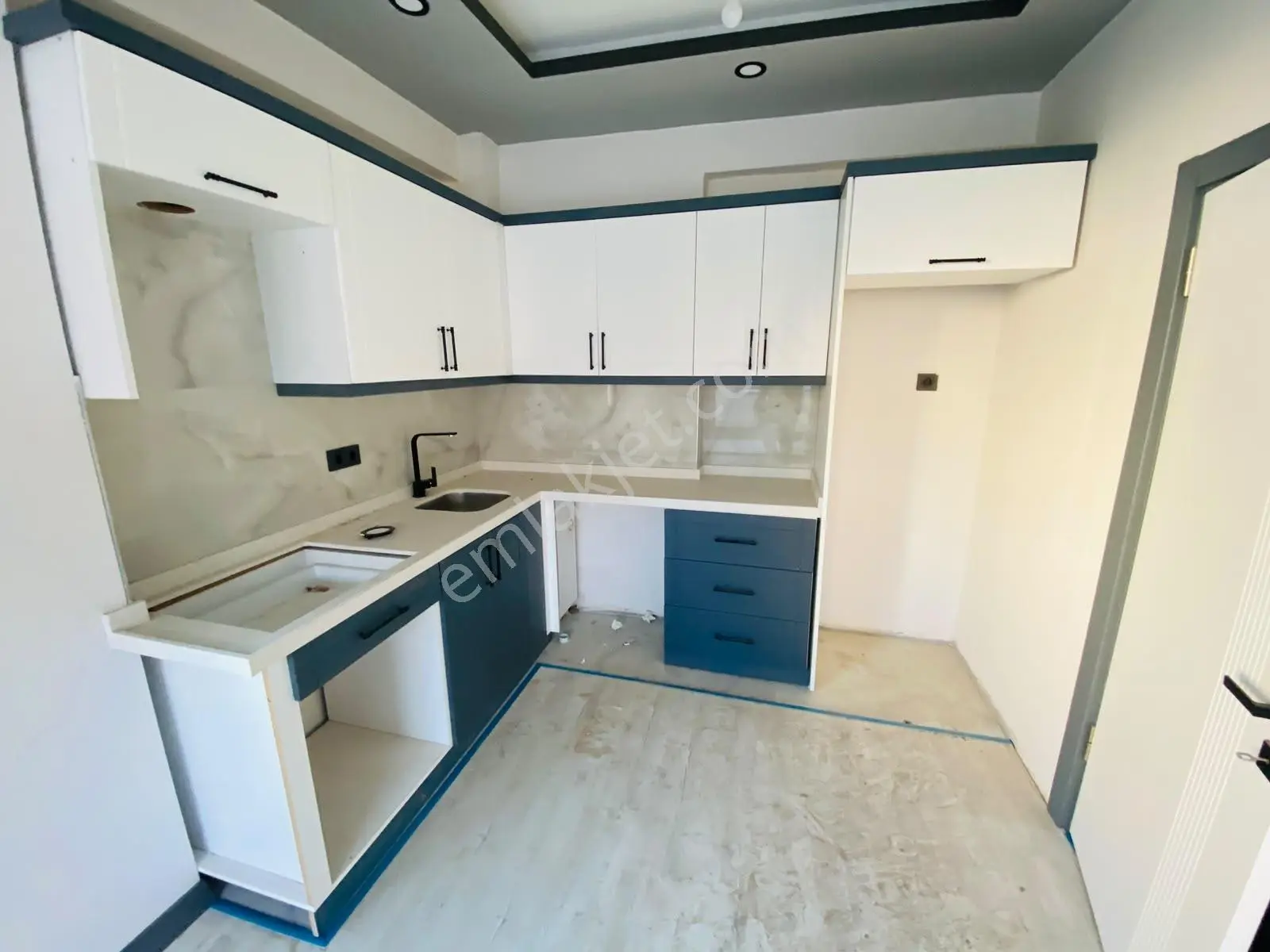 Gömeç Çarşı Merkezinde Hesaplı Uygun Fiyatlı 1+1 Daire — fotoğraf 2