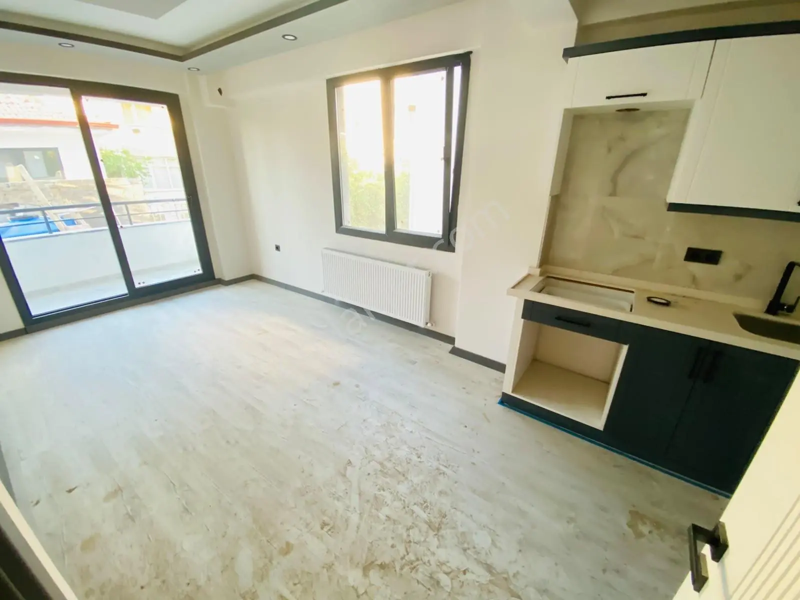 Gömeç Çarşı Merkezinde Hesaplı Uygun Fiyatlı 1+1 Daire — fotoğraf 3