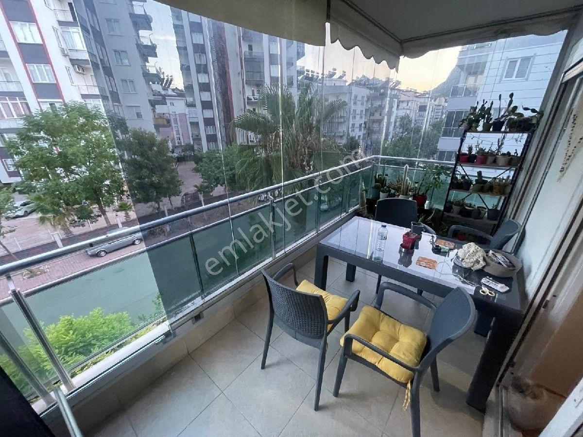Konyaaltı Hurma'da Havuzlu Güvenlikli 3+1 Satılık Daire — fotoğraf 7