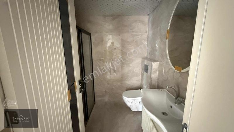 Şelale Park Civarı Satılık 2.5+1 Daire — fotoğraf 9