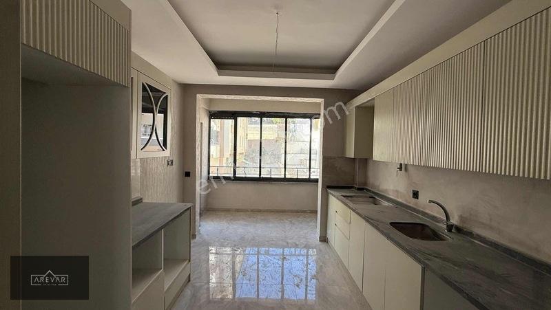 Şelale Park Civarı Satılık 2.5+1 Daire — fotoğraf 34