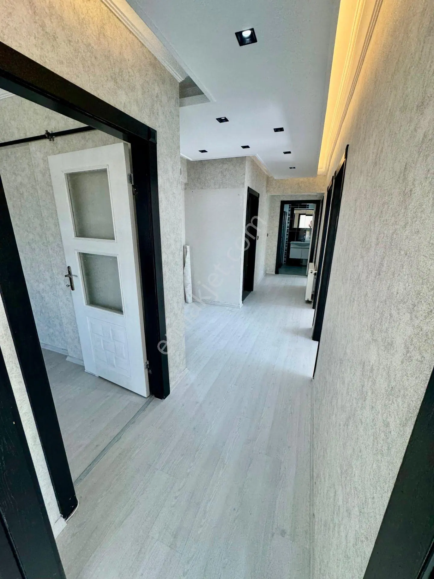 Yılmaz Gayrimenkul'den Malazgirt Mah. 3+1 Full Yapılı Kupon Daire — fotoğraf 21