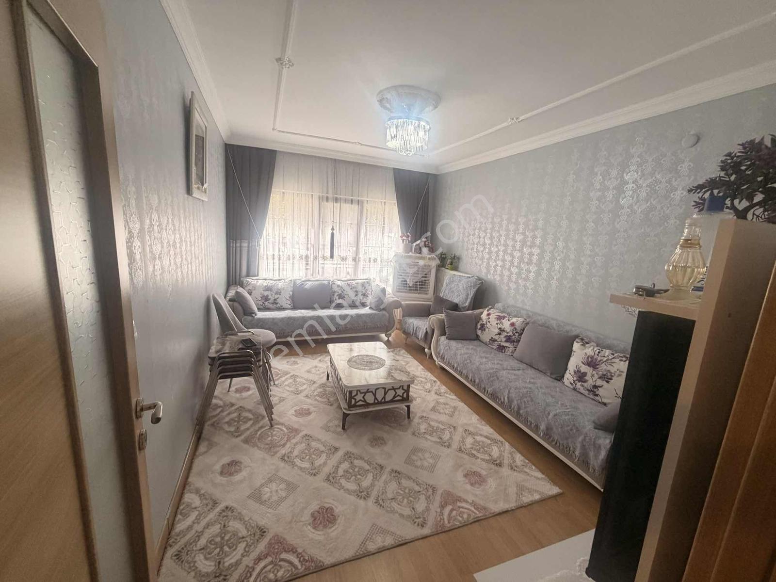 Beykent Gaziler Mah Satılık 2+1 Giriş Kat