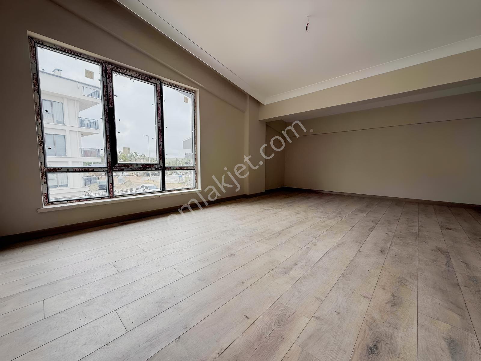 Alaçatı'dan İncek'te/çatı Eğimsiz/kök Tapu/iskanlı 2+1 Satılık — fotoğraf 26