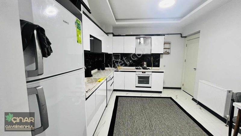 Erkilet'te Düşük Kat Yatay Mimari Kombili Satılık 4+1 Daire — fotoğraf 5