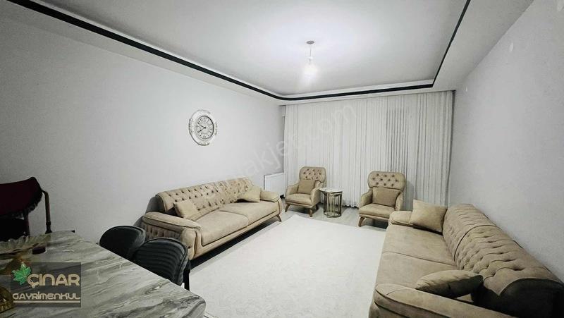 Erkilet'te Düşük Kat Yatay Mimari Kombili Satılık 4+1 Daire — fotoğraf 9