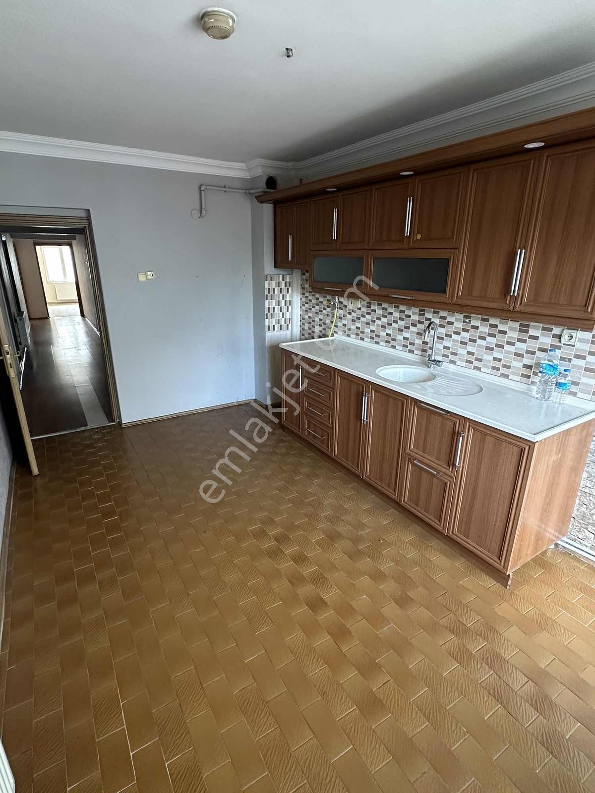 Deneyim'den Shell Kavşağı Yakını Caddeye Cephe 3+1 Ofis & Daire — fotoğraf 8