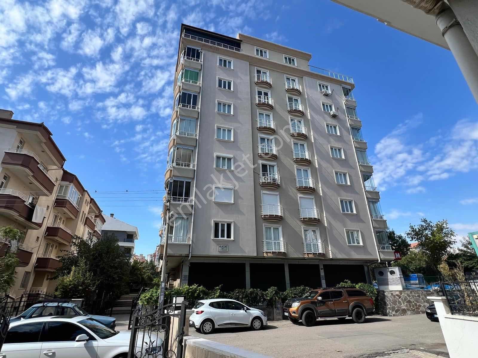 Mavi Emlaktan Ereyli Kapıda 40M Yolda Satılık 3+1 Daire
