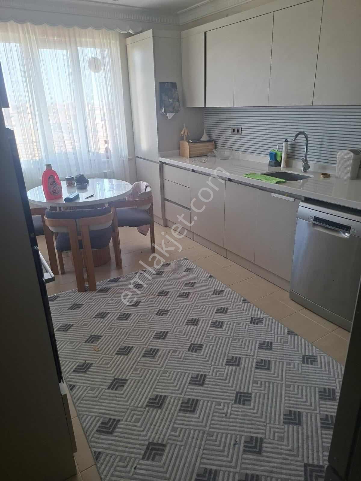 Mavi Emlaktan Ereyli Kapıda 40m Yolda Satılık 3+1 Daire — fotoğraf 3