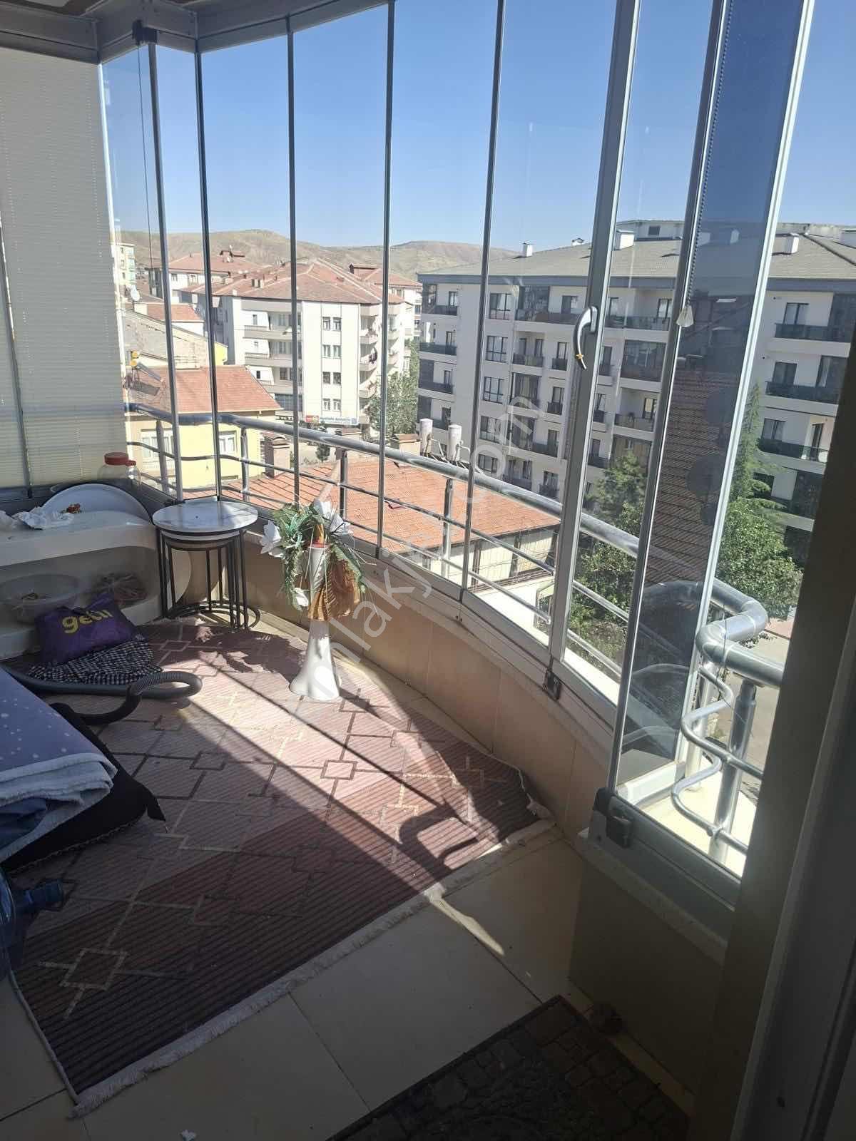 Mavi Emlaktan Ereyli Kapıda 40m Yolda Satılık 3+1 Daire — fotoğraf 17