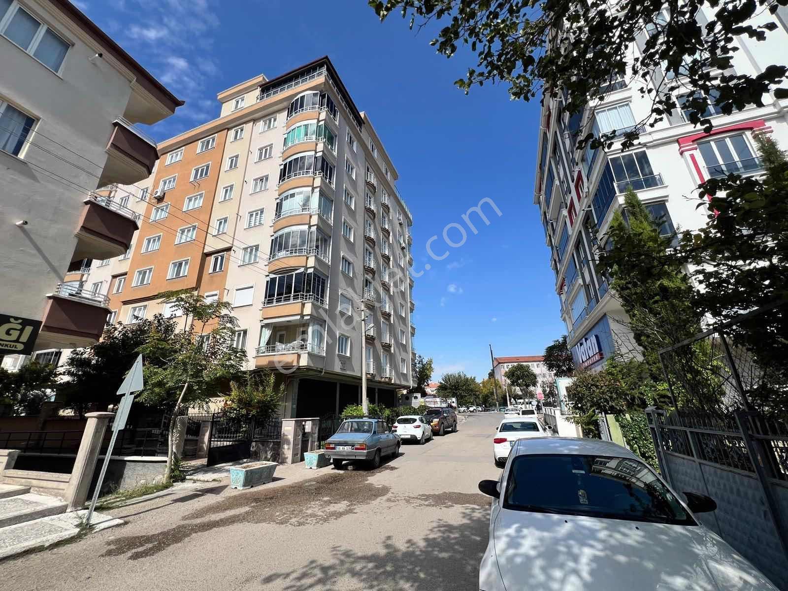 Mavi Emlaktan Ereyli Kapıda 40m Yolda Satılık 3+1 Daire — fotoğraf 19