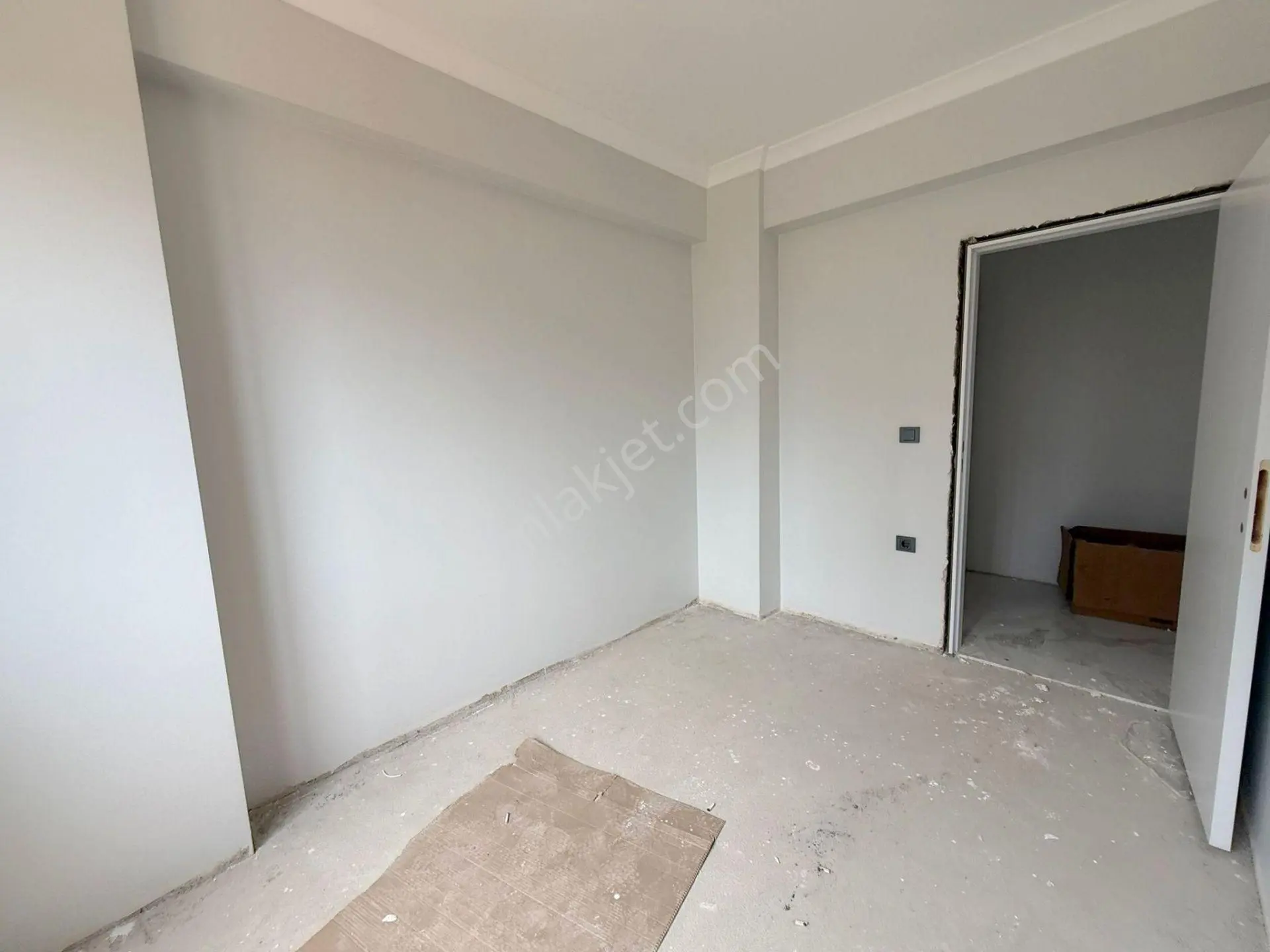 Mertcan'dan Yayalar Mah. Caddeye 1dk Balkonlu Ara Kat 2+1 — fotoğraf 10