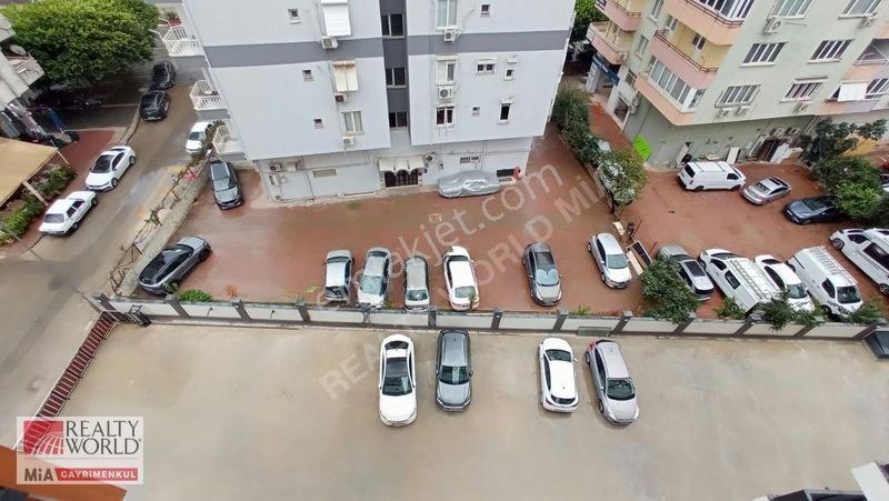 Varlık Mahallesin'de Satılık 2+1 Arakat Lüx Daire — fotoğraf 28