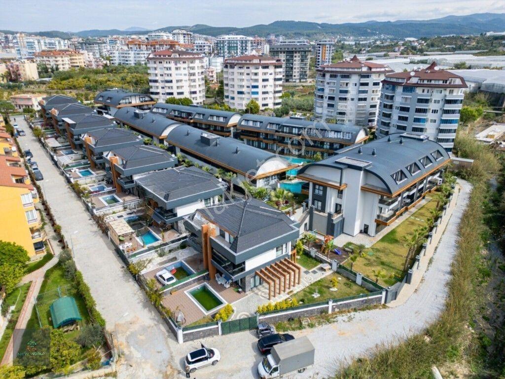 Alanya Avsallar Site İçi Mustakil 4+1 Villa