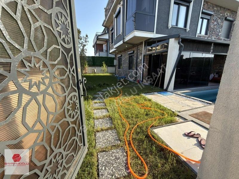 Kocaali'de Denize Sıfır Müstakil Tripleks Villa — fotoğraf 2