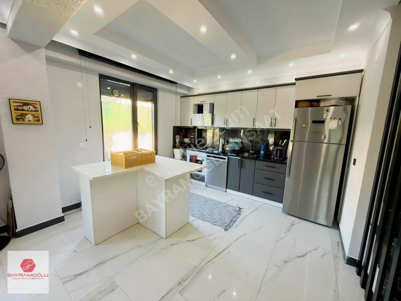 Kocaali'de Denize Sıfır Müstakil Tripleks Villa — fotoğraf 18