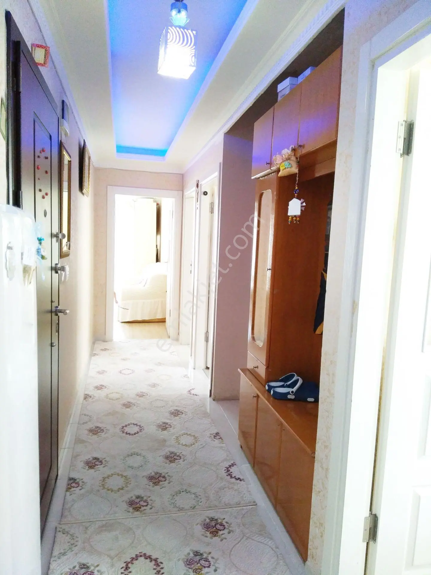 Yenibosna Eviza Konaklarına Yakın 6+1 250 M2 Dublexs Asansörlü-serhat Emlak — fotoğraf 7