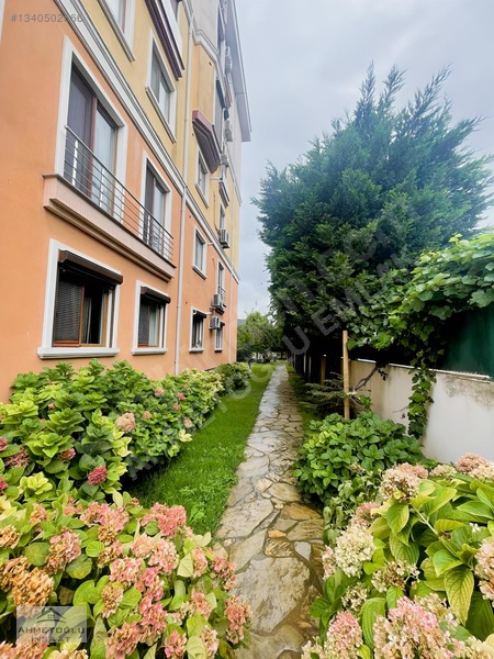 Batı Mahallesi Sahil Rezidans Sitesinde Havuzlu Kiralık 3+1 — fotoğraf 6