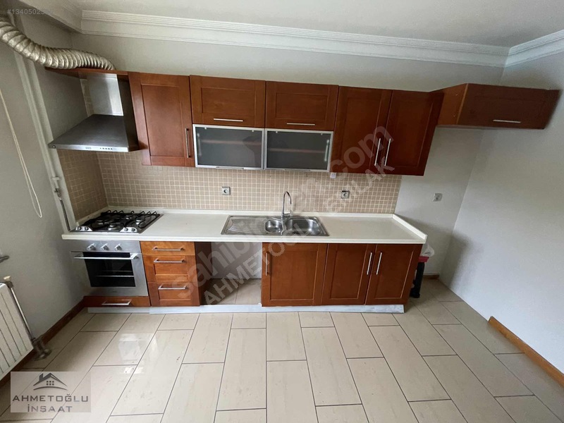 Batı Mahallesi Sahil Rezidans Sitesinde Havuzlu Kiralık 3+1 — fotoğraf 16