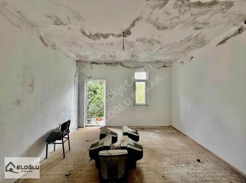 Karamanlarda 193 M2 Arsa İçerisinde Müstakil Ev — fotoğraf 22