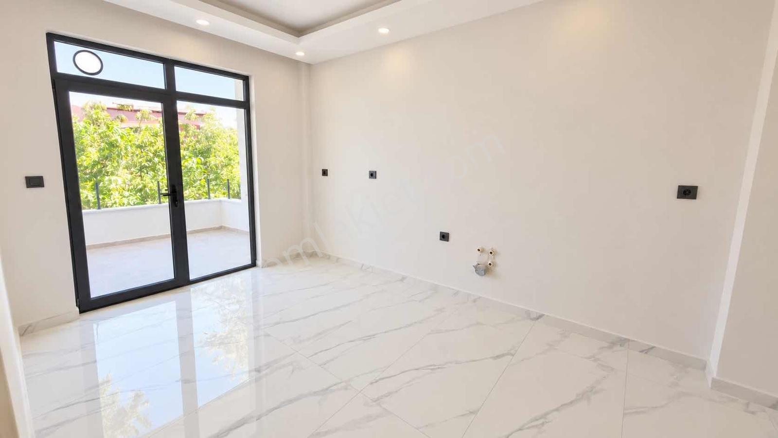 Remax Dem'den Demirkent Mah. Giyinme Odalı Lüks Satılık 2+1 — fotoğraf 8