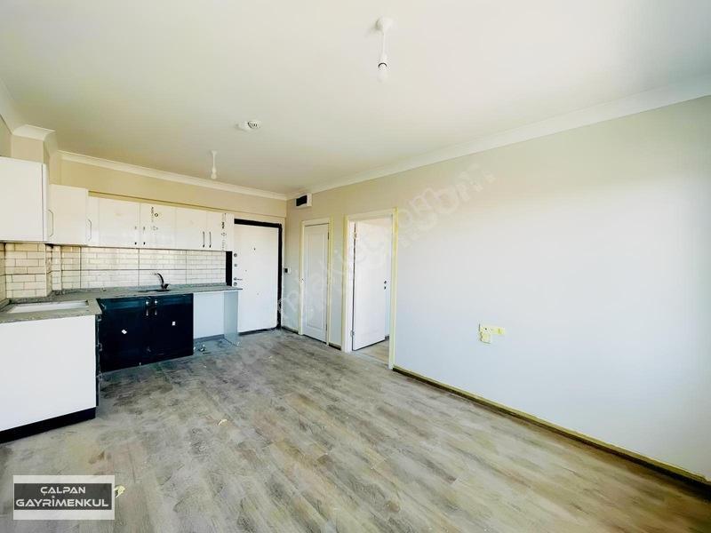 Havaalanına 2 Dk Mesafede Katta İnanılmaz Cephe Kusursuz 1+1 — fotoğraf 8