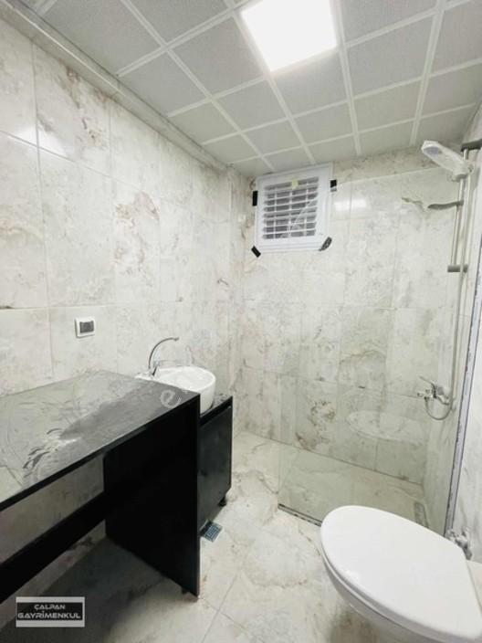 Havaalanına 2 Dk Mesafede Katta İnanılmaz Cephe Kusursuz 1+1 — fotoğraf 14