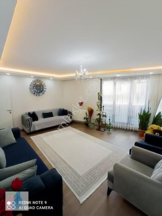 Bağcılar Çınar Da Satılık 3+1, 130 M2 Yeni Daire , Metroya Yakın — fotoğraf 3