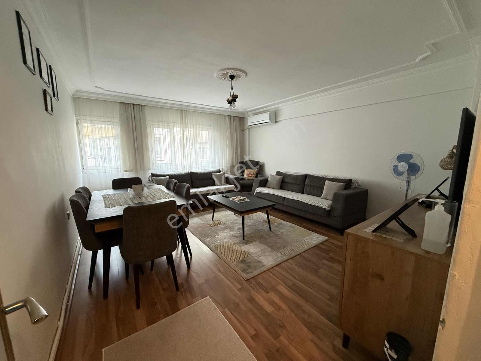 Merkezi Konumda, Metroya Adım Mesafesinde, 120 M² Ferah Arakat — fotoğraf 2