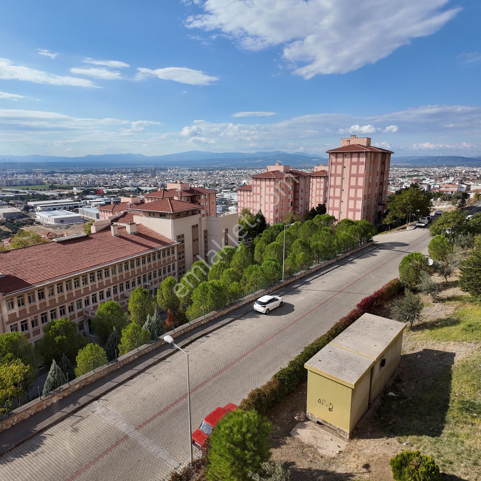 Toki Konutları Sevilen Blokta Satılık 130 M2 3+1 Arakat Daire — fotoğraf 8