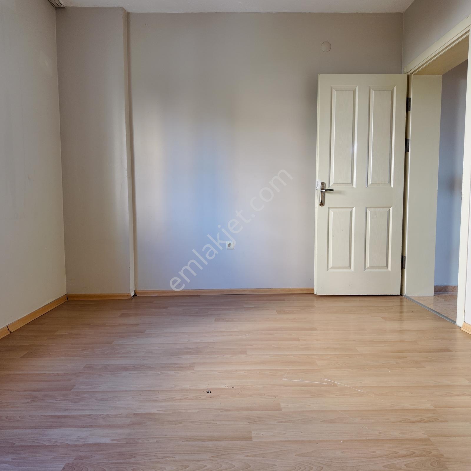 Toki Konutları Sevilen Blokta Satılık 130 M2 3+1 Arakat Daire — fotoğraf 18