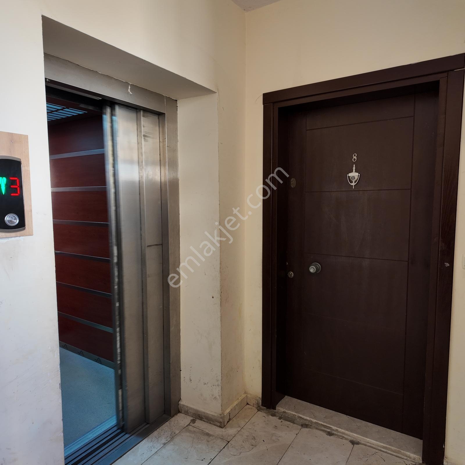 Toki Konutları Sevilen Blokta Satılık 130 M2 3+1 Arakat Daire — fotoğraf 21