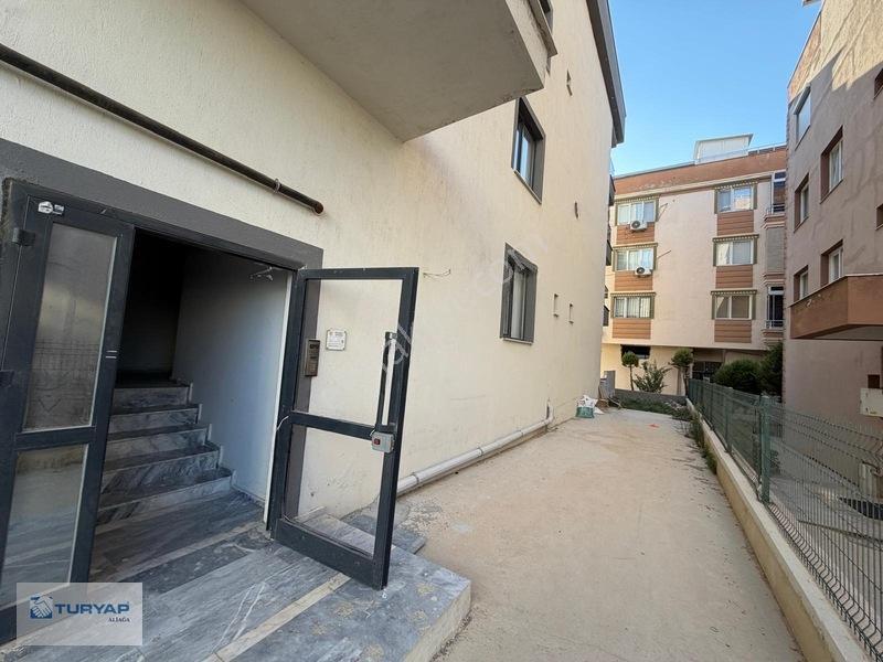 Aliağa Yeni Mahallede Satılık 2+1 Kapalı Mutfak Daire — fotoğraf 2