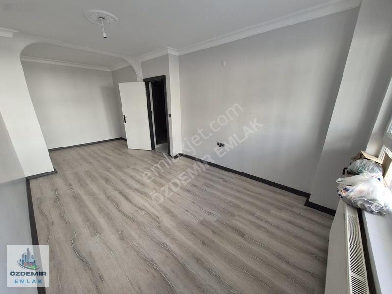Hayallerinizdeki Ev Burada! Geniş,şık Ve Aydınlık Daire Satışta! — fotoğraf 13
