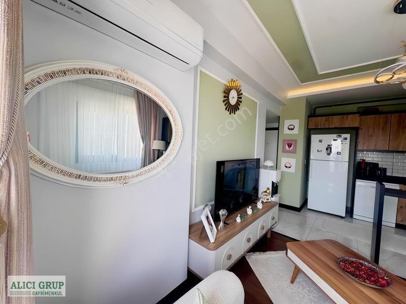 Lüks İşcilikli Hasarsız Önü Açık Geniş Oturum 1+1 Daire — fotoğraf 7