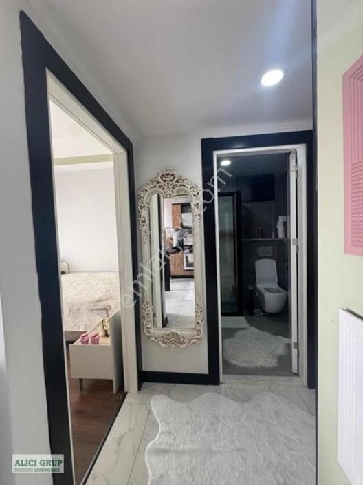 Lüks İşcilikli Hasarsız Önü Açık Geniş Oturum 1+1 Daire — fotoğraf 11