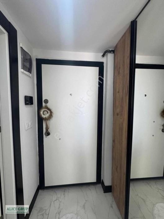 Lüks İşcilikli Hasarsız Önü Açık Geniş Oturum 1+1 Daire — fotoğraf 15
