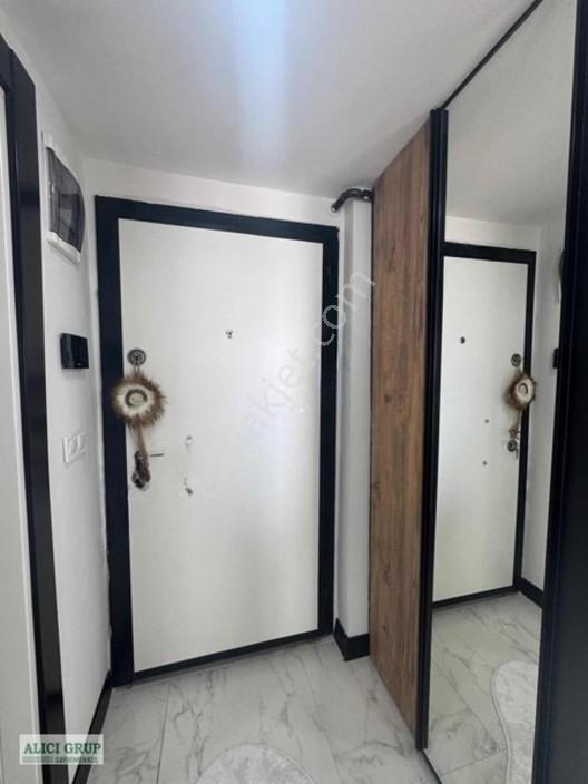 Lüks İşcilikli Hasarsız Önü Açık Geniş Oturum 1+1 Daire — fotoğraf 16