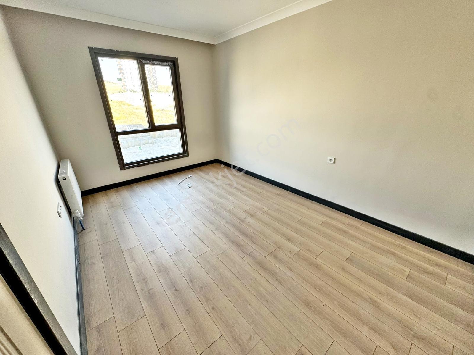 Veranka İnvesten Ovaprime'da Acil Satılık Sıfır 4+1 Site Dairesi — fotoğraf 8