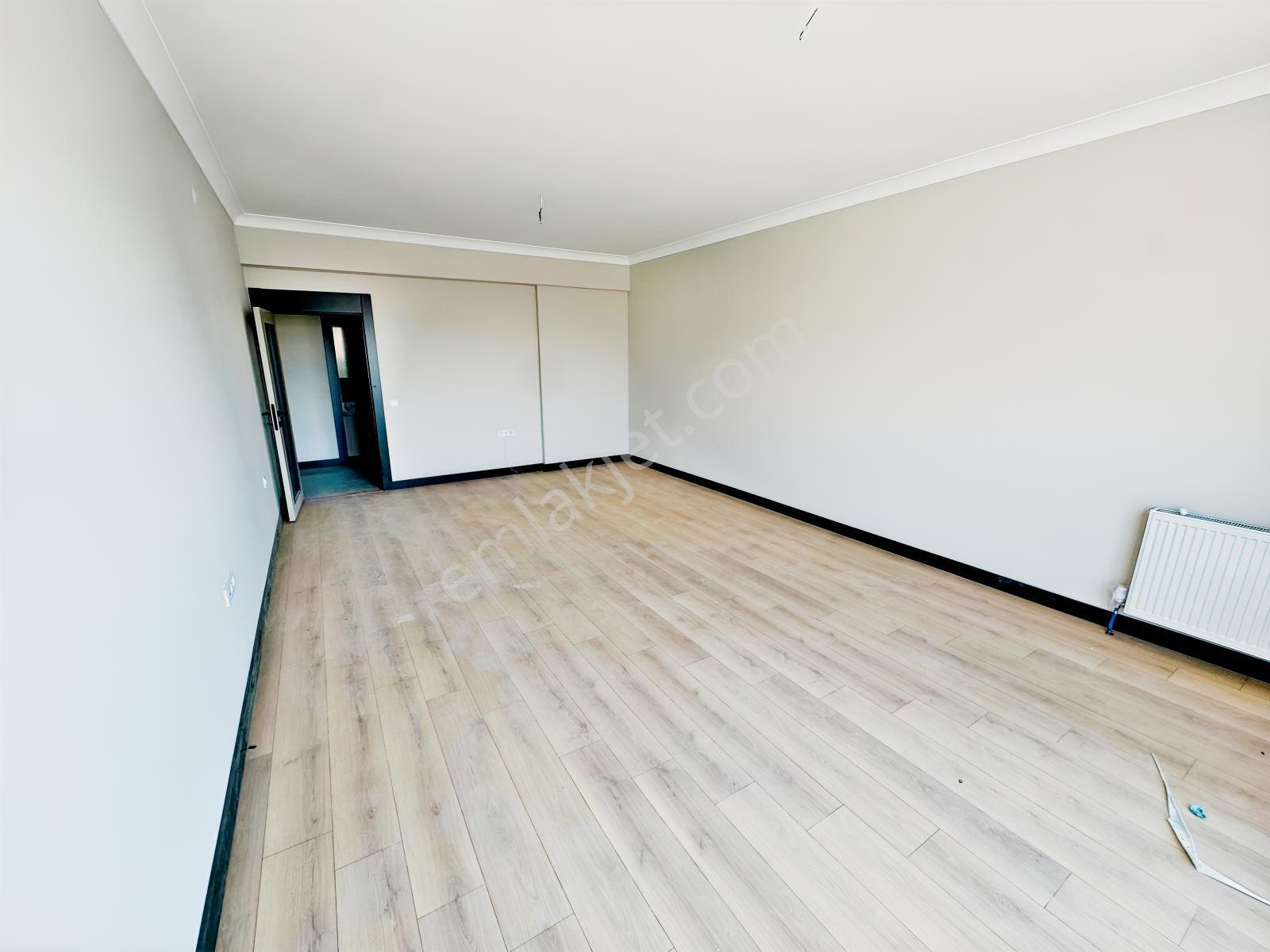 Veranka İnvesten Ovaprime'da Acil Satılık Sıfır 4+1 Site Dairesi — fotoğraf 23