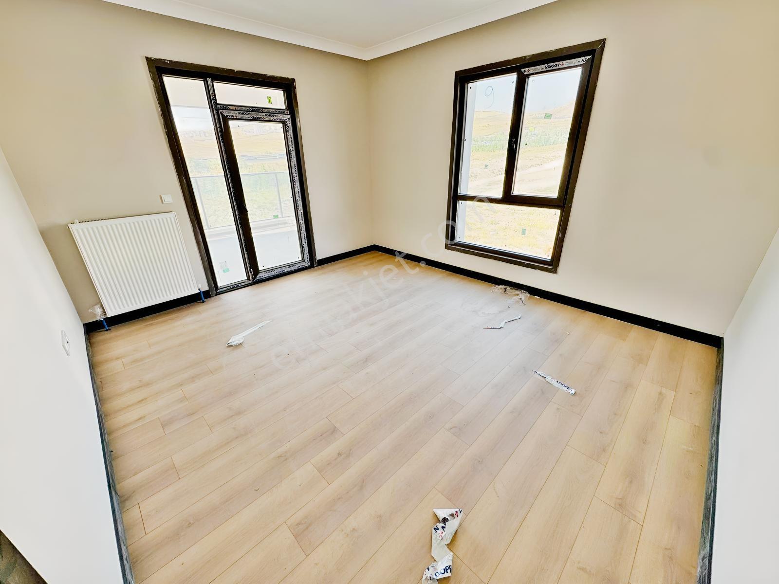 Veranka İnvesten Ovaprime'da Acil Satılık Sıfır 4+1 Site Dairesi — fotoğraf 26