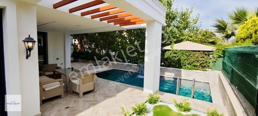 Kuşadası Kadınlar Denizi 2 Adet 4+1 Aidatsız Villamız Satışta — fotoğraf 9
