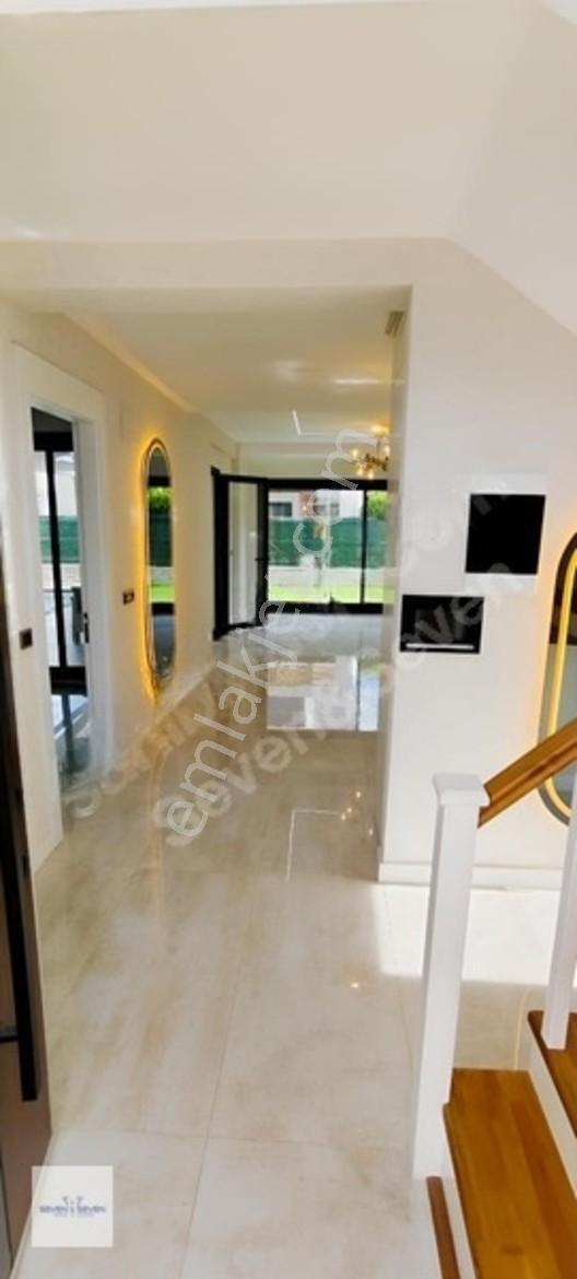Kuşadası Kadınlar Denizi 2 Adet 4+1 Aidatsız Villamız Satışta — fotoğraf 19