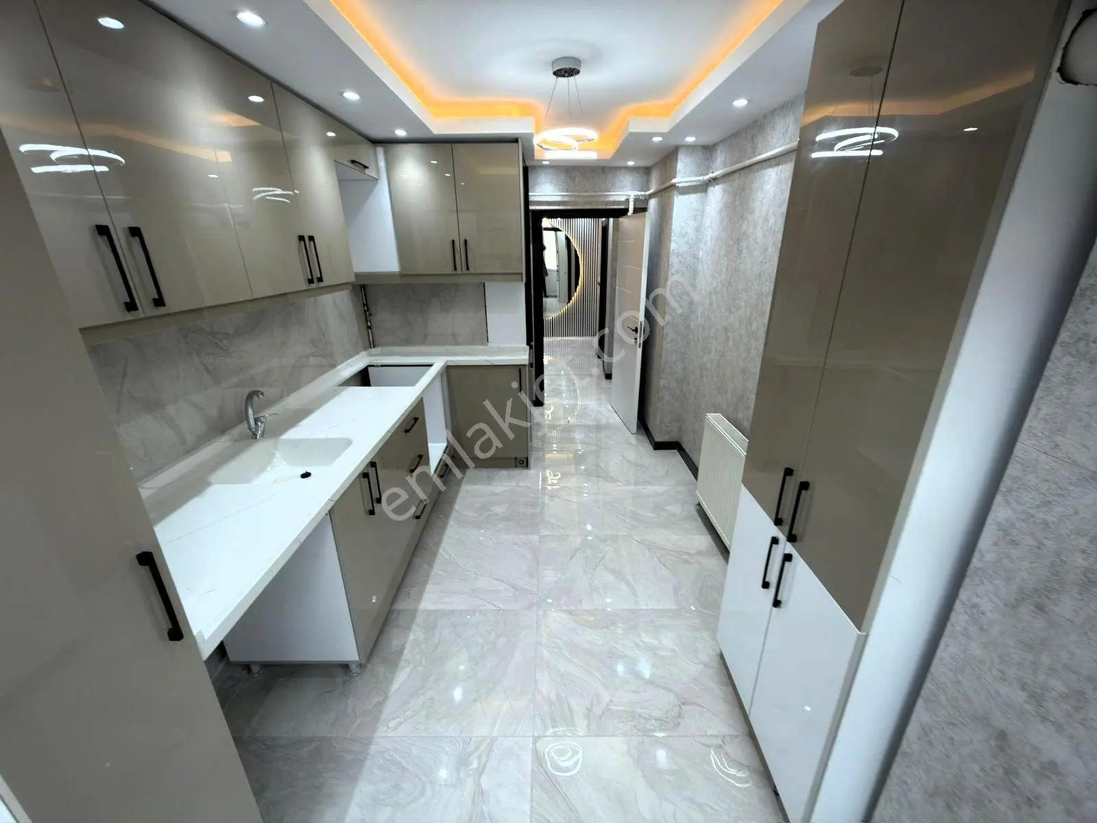 Kariyer'den Etliğin Kalbinde 3+1 1.kat Ultra Lüx Bağımsız Güney Cephe Daire — fotoğraf 15