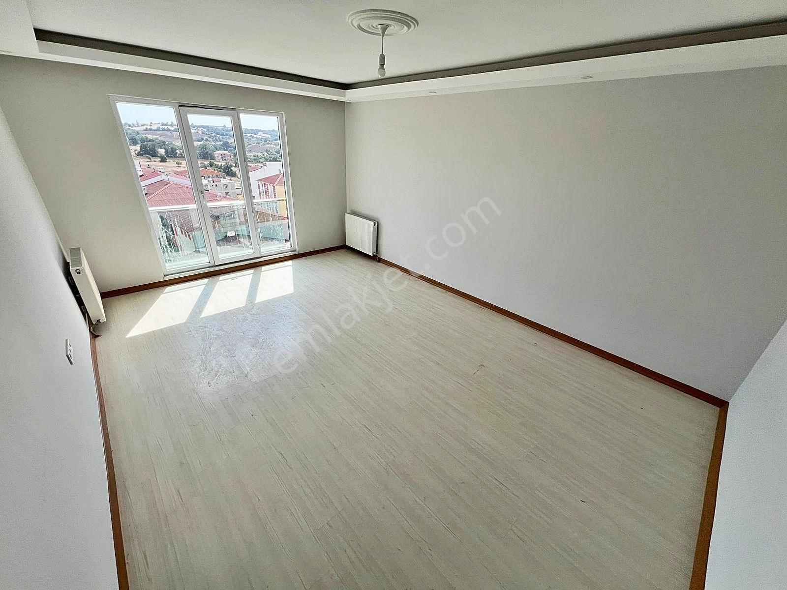 Az-er Yapı'dan Ebeveyn Banyolu İskanlı Kombili Satılık 3+1!!! — fotoğraf 28