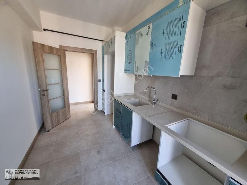 [[kerem Emlak]]12c Toki Satılık 117m2v3+1 Ebeveyn Banyo — fotoğraf 16