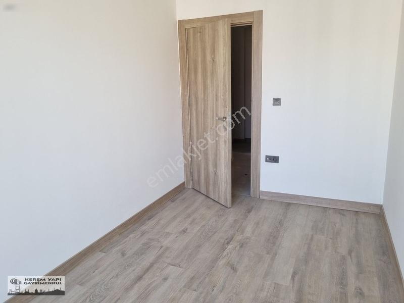 [[kerem Emlak]]12c Toki Satılık 117m2v3+1 Ebeveyn Banyo — fotoğraf 22