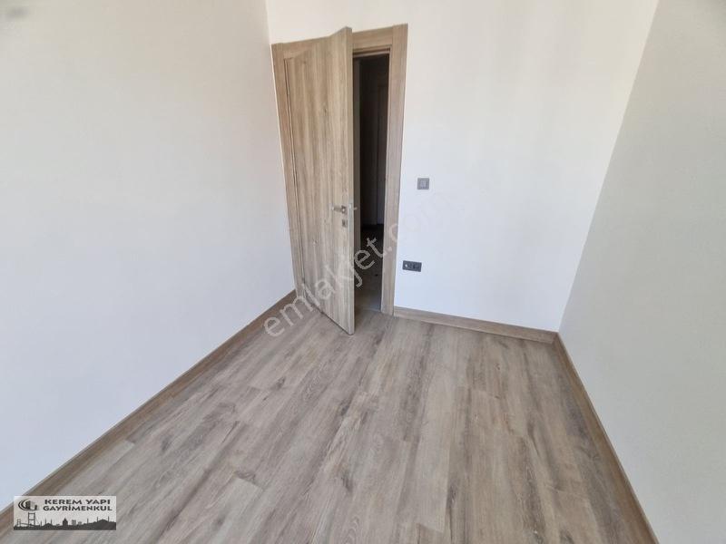 [[kerem Emlak]]12c Toki Satılık 117m2v3+1 Ebeveyn Banyo — fotoğraf 23